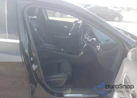 2017 Mercedes-Benz Gla 250 z USA, uszkodzony, nr VIN WDCTG4EB0HJ353459